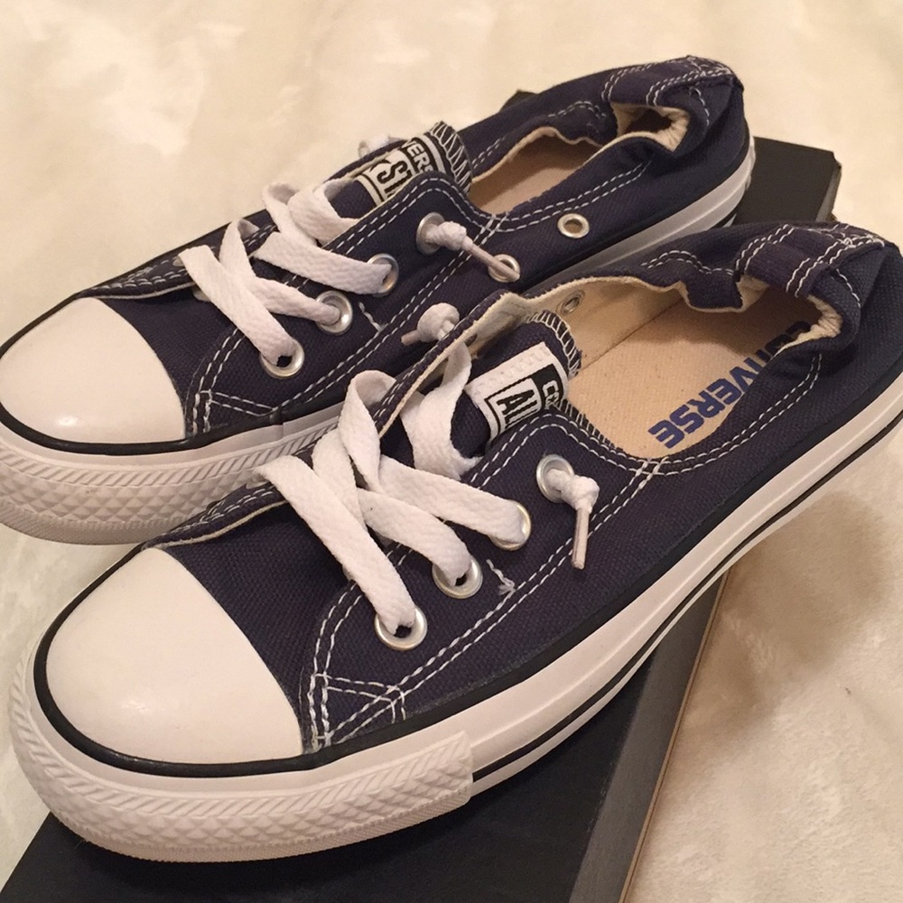 LIKE NEW navy Converse Shoreline Shoes size 5.5